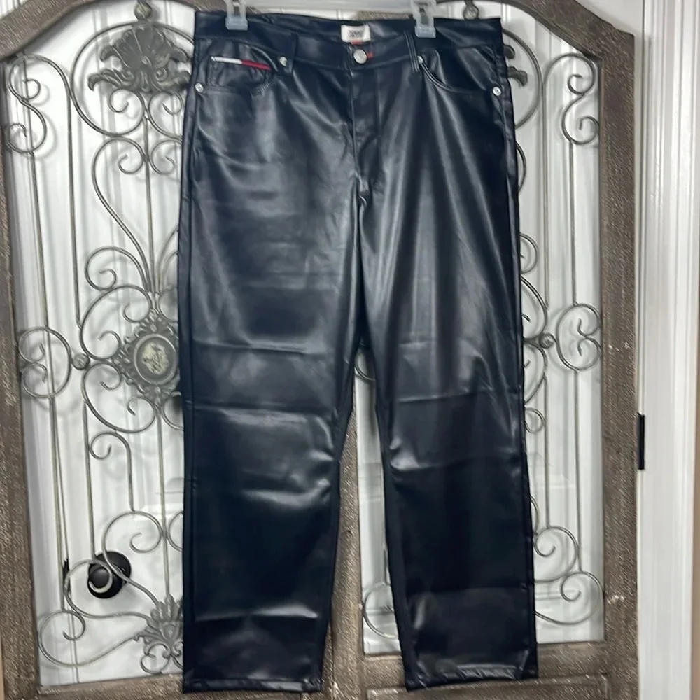 TOMMY JEANS Women's Mid-Rise Faux-Leather Straight-Leg Pants Sz 32